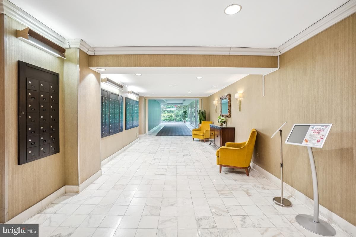 4201 Cathedral Avenue NW #1411e photo 44