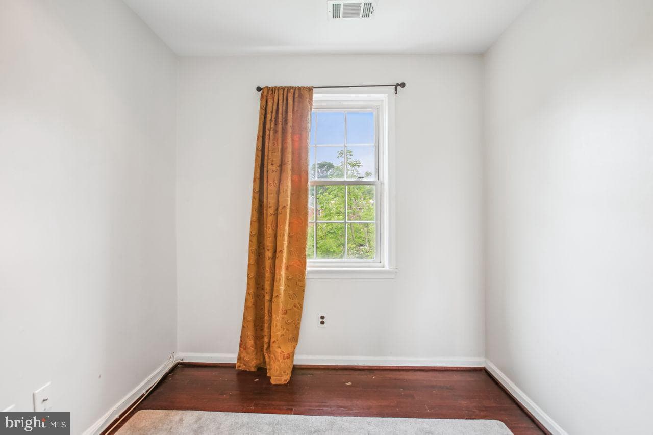 2015 37th Street SE #301 photo 13
