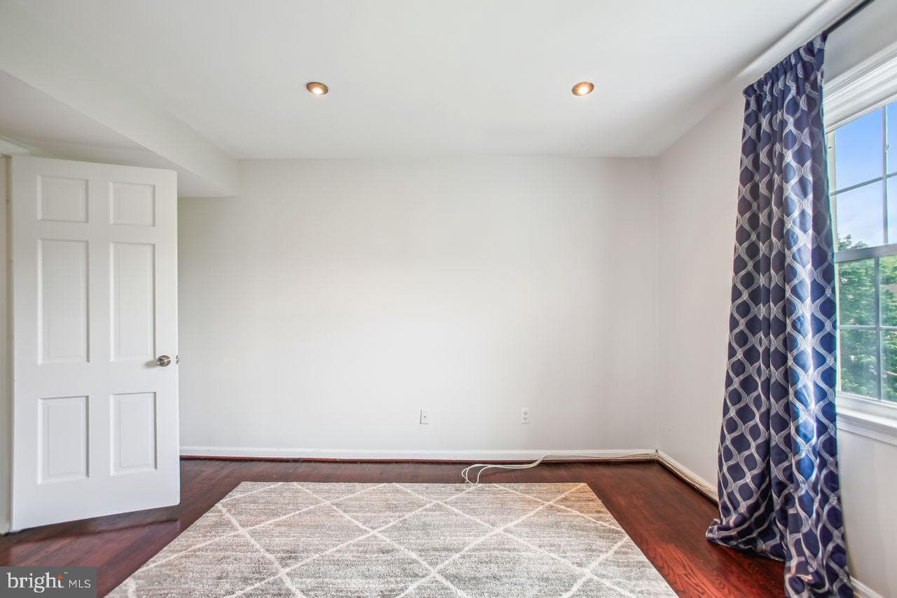 2015 37th Street SE #301 photo 18