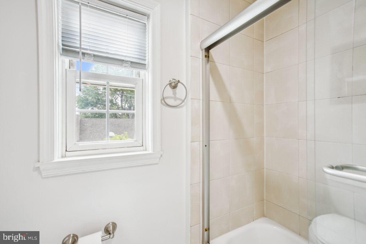 2015 37th Street SE #301 photo 22