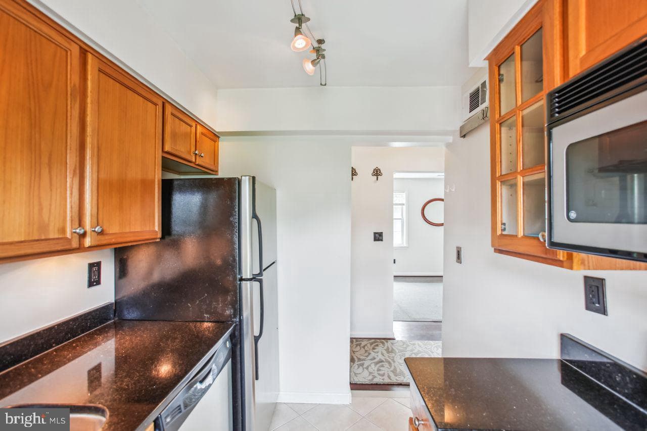 2015 37th Street SE #301 photo 6