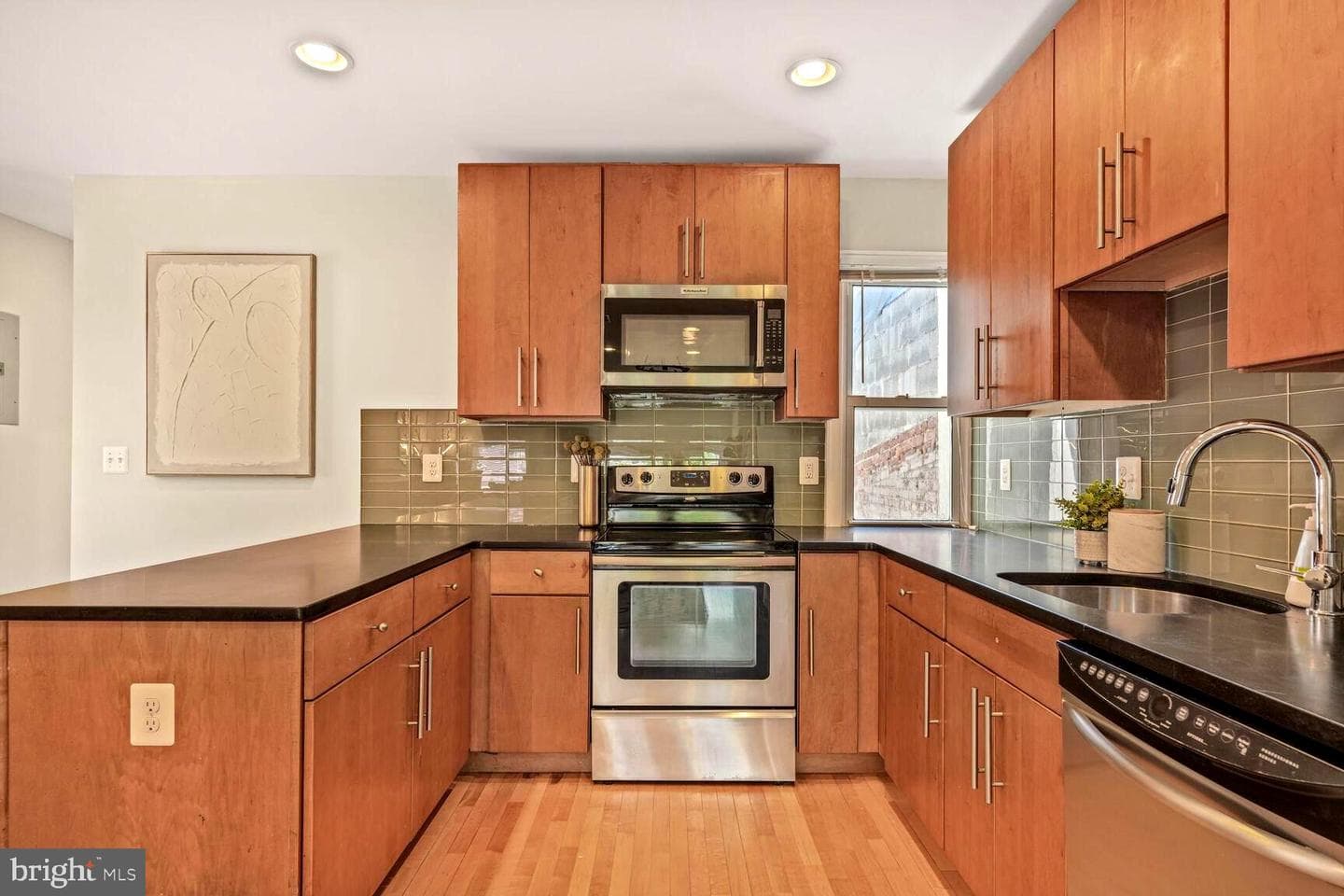 2515 17th Street NW #5 photo 4