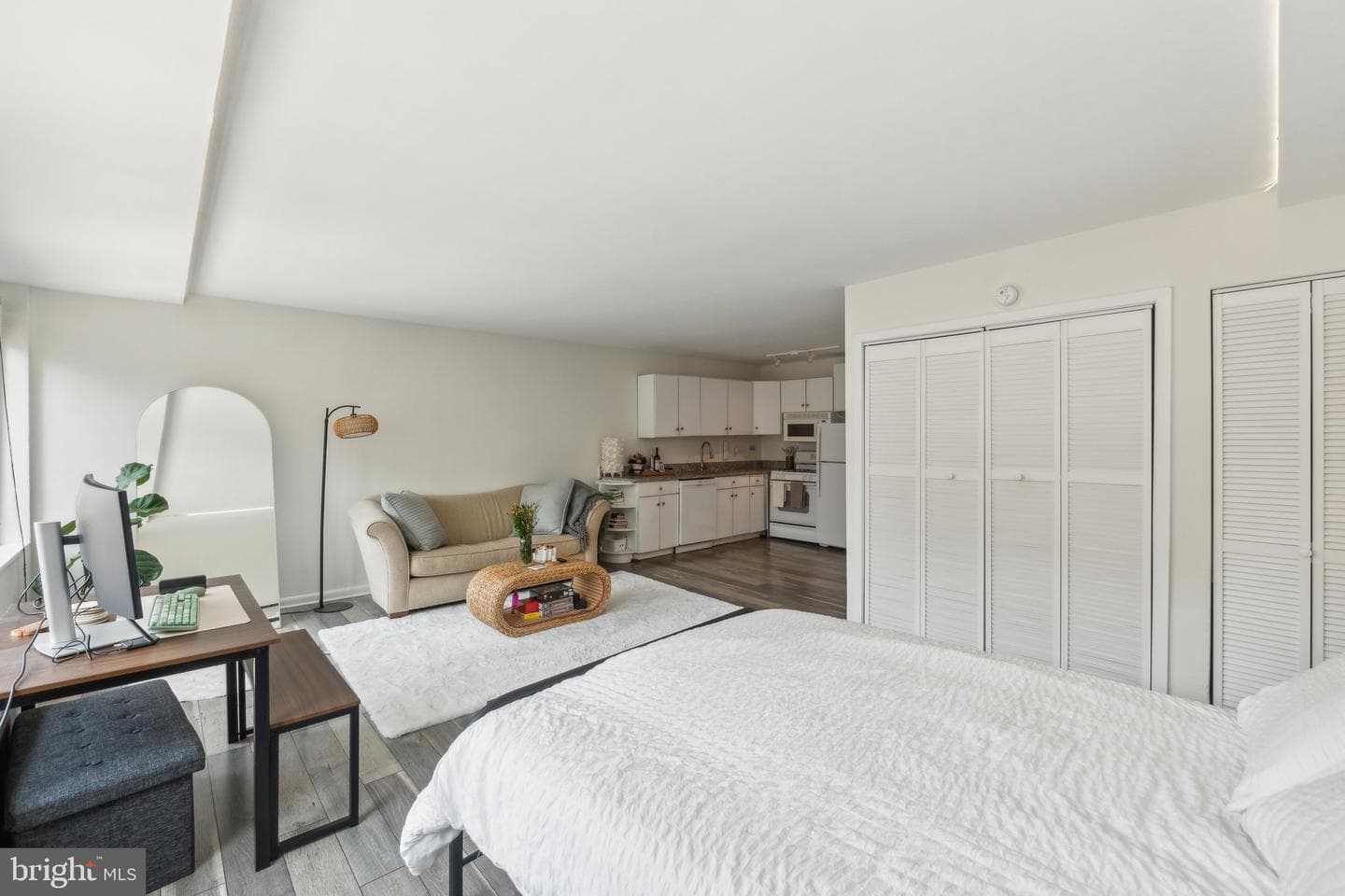 922 24th Street NW #212 photo 1