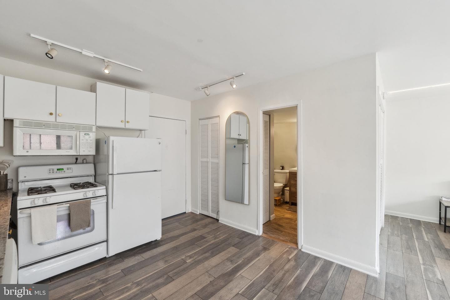 922 24th Street NW #212 photo 9