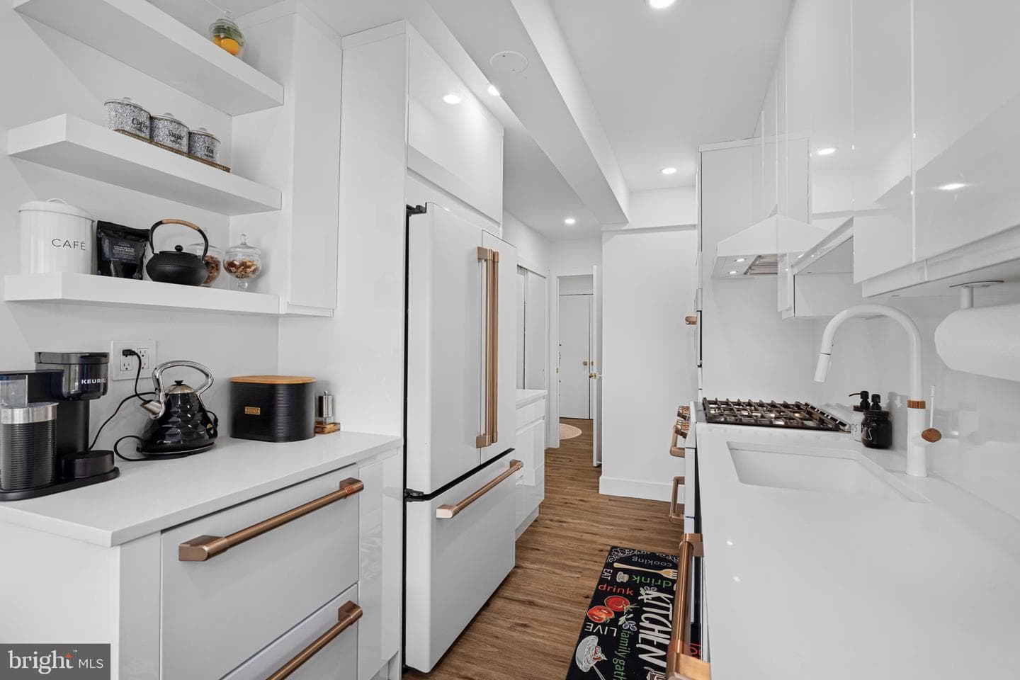 4201 Cathedral Avenue NW #415e photo 20