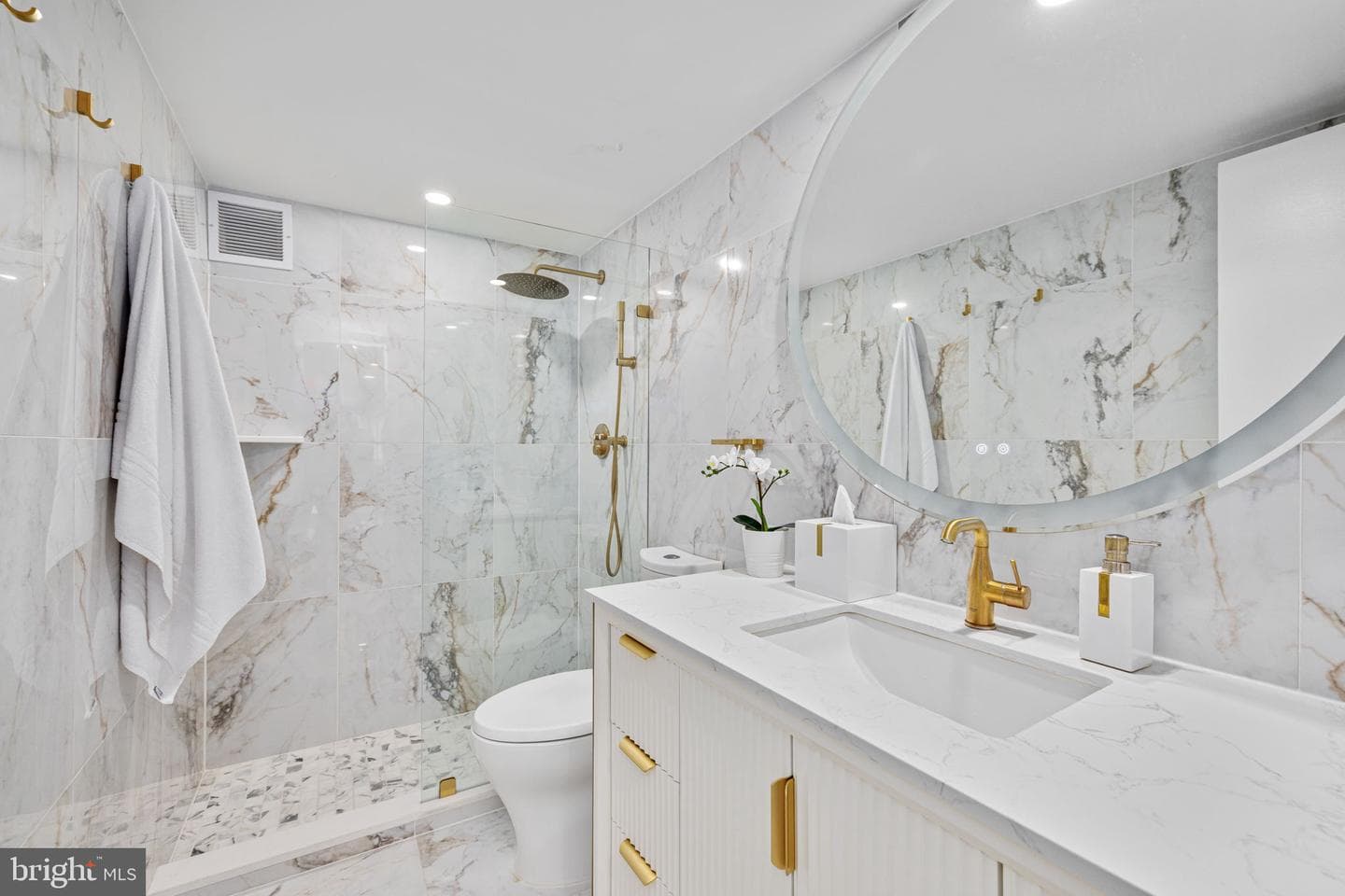 4201 Cathedral Avenue NW #415e photo 26