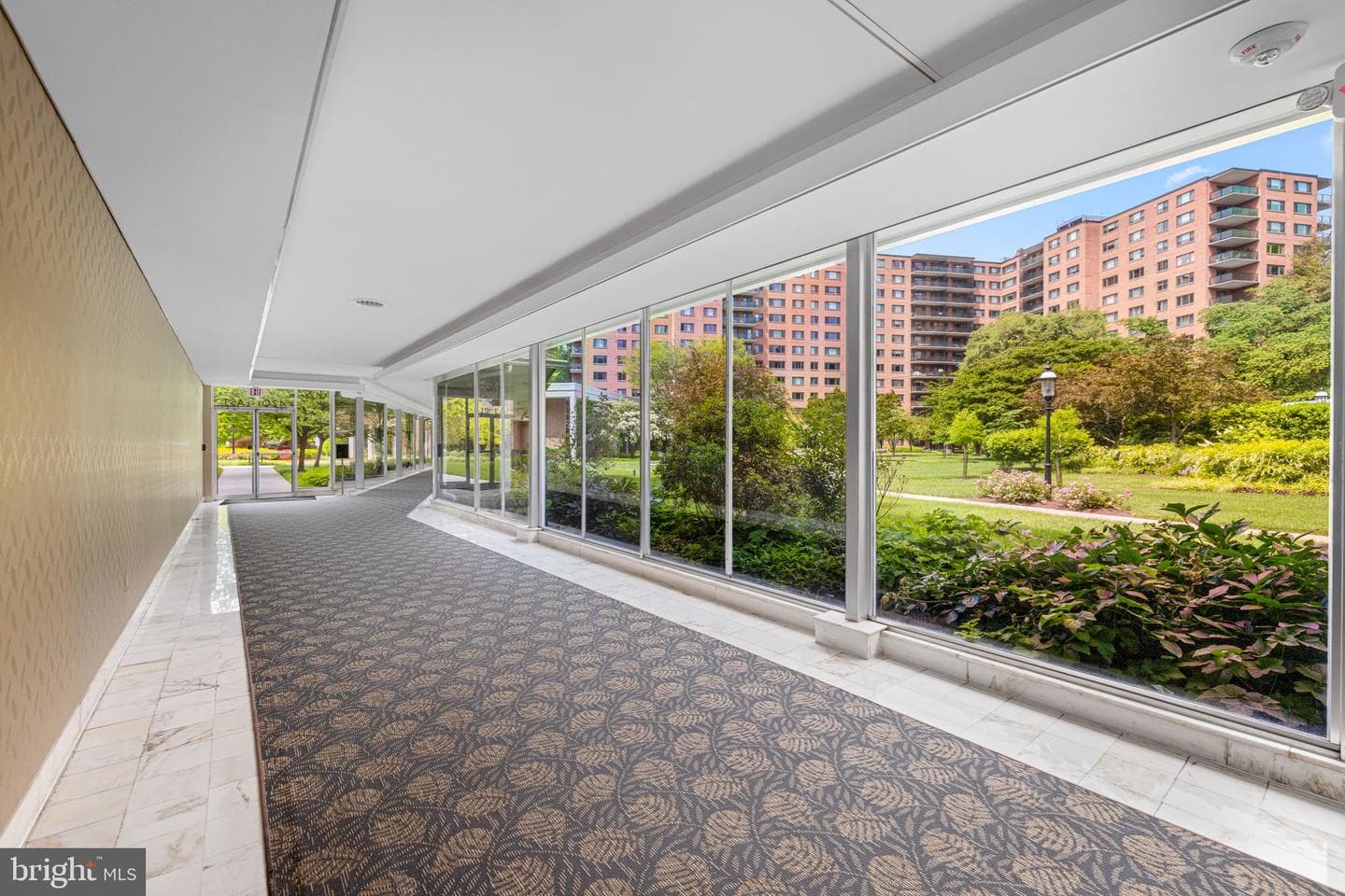 4201 Cathedral Avenue NW #415e photo 44