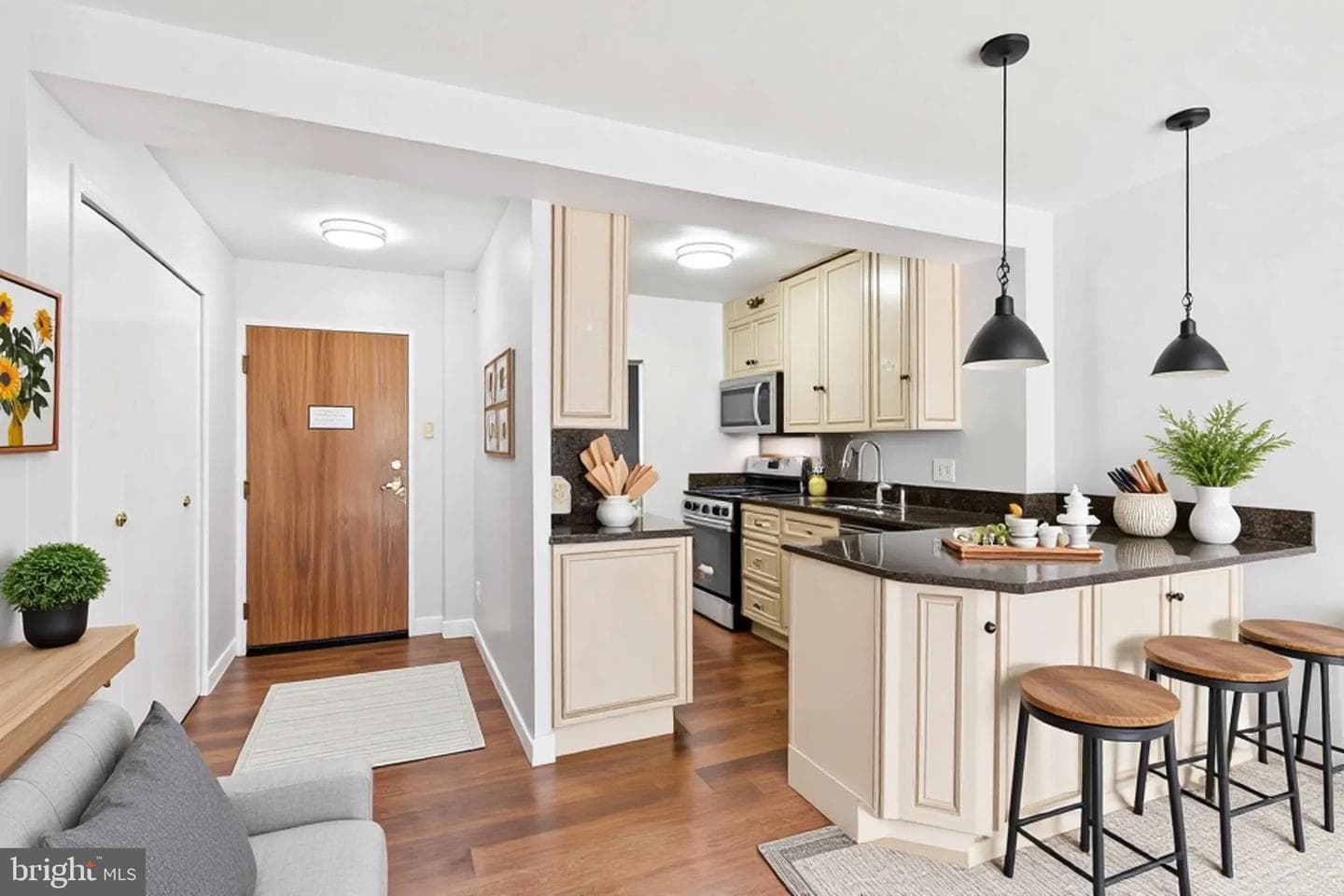 730 24th Street NW #321 photo 5