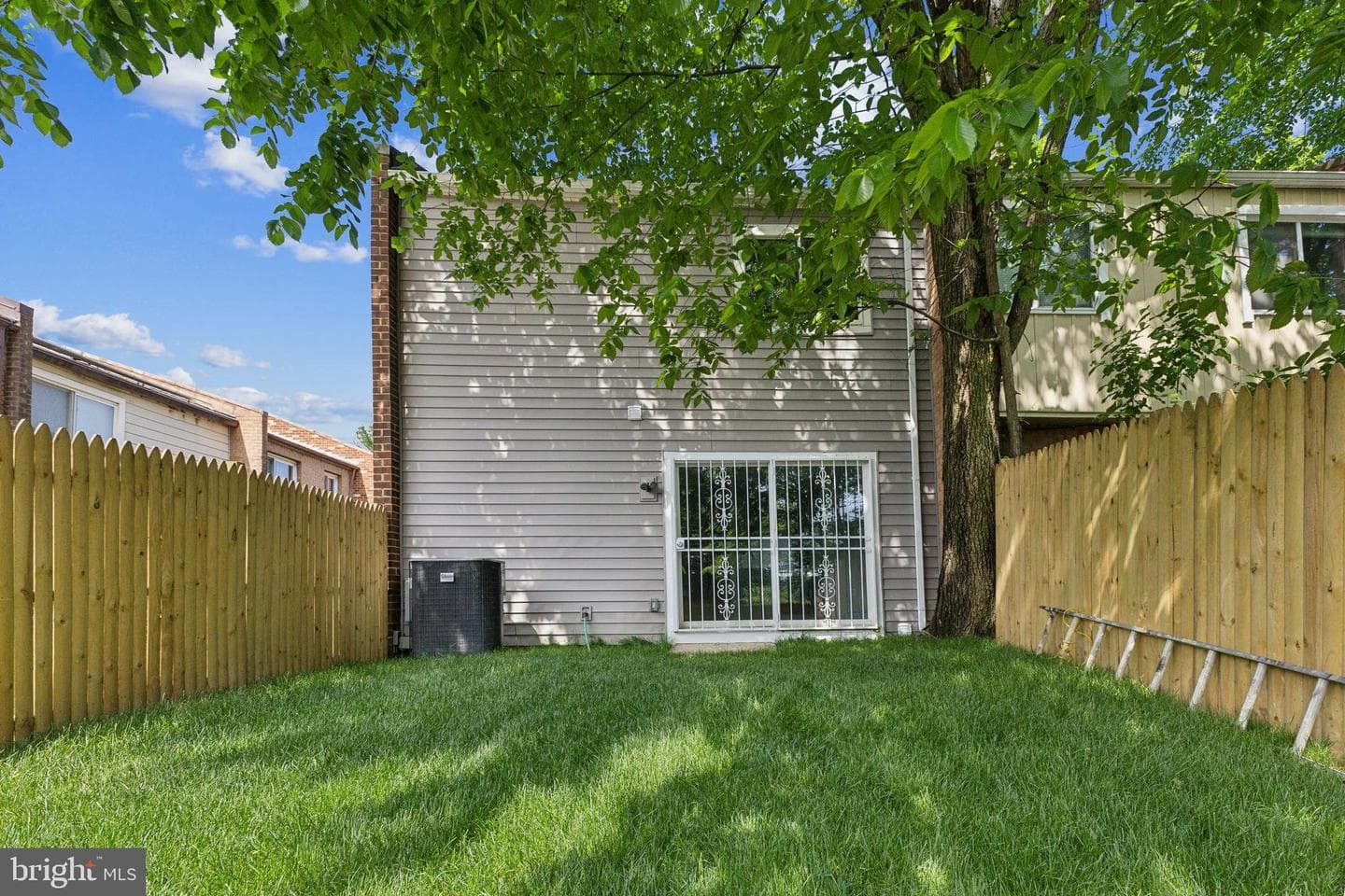 1344 Barnaby Terrace SE photo 25