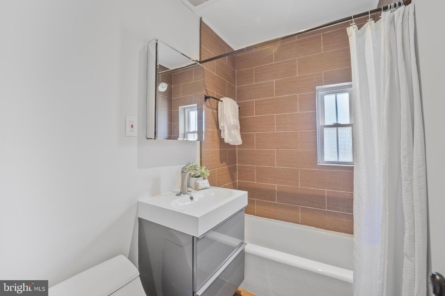 2034 Fort Davis Street SE #b photo 9