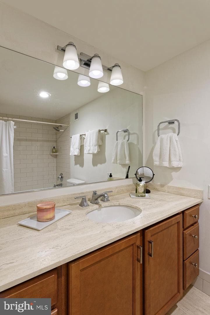 700 New Hampshire Avenue NW #614 photo 18