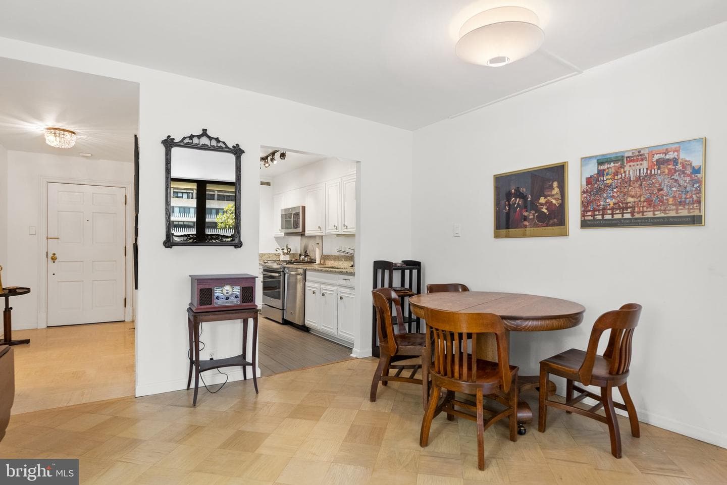 700 New Hampshire Avenue NW #614 photo 4
