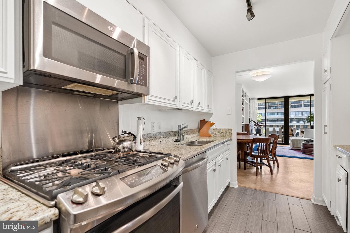 700 New Hampshire Avenue NW #614 photo 8