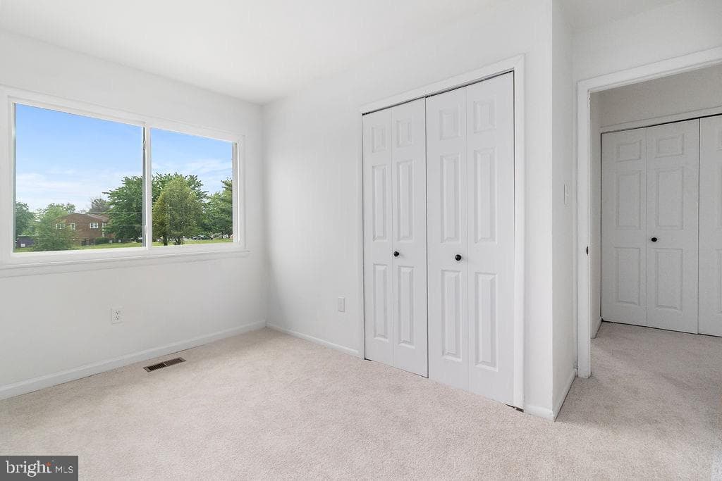 1214 Barnaby Terrace SE photo 24