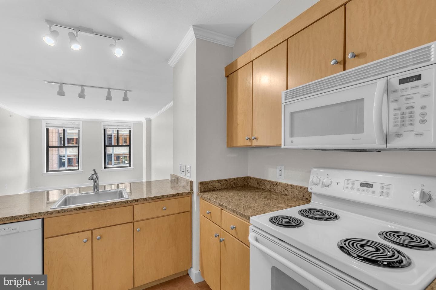 631 D Street NW #431 photo 10