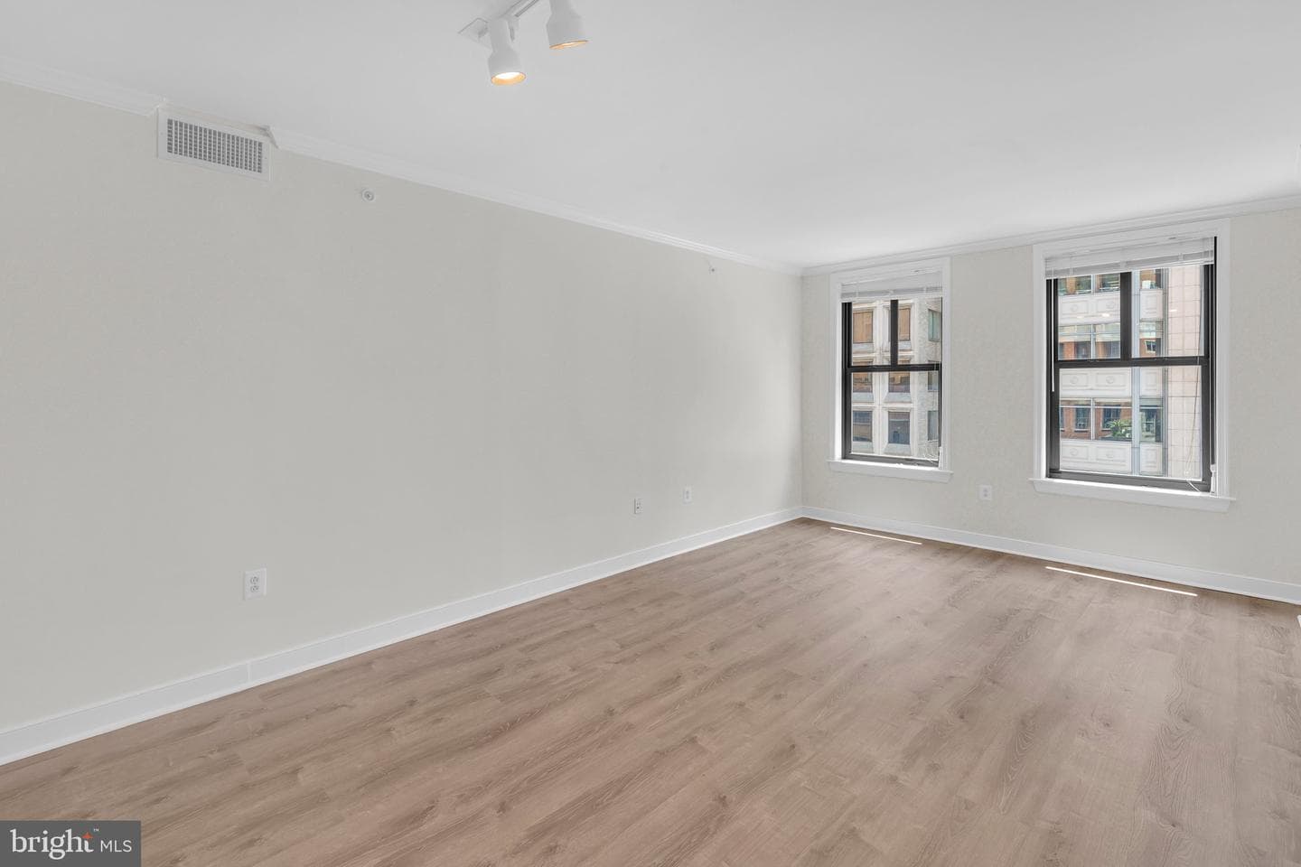 631 D Street NW #431 photo 4