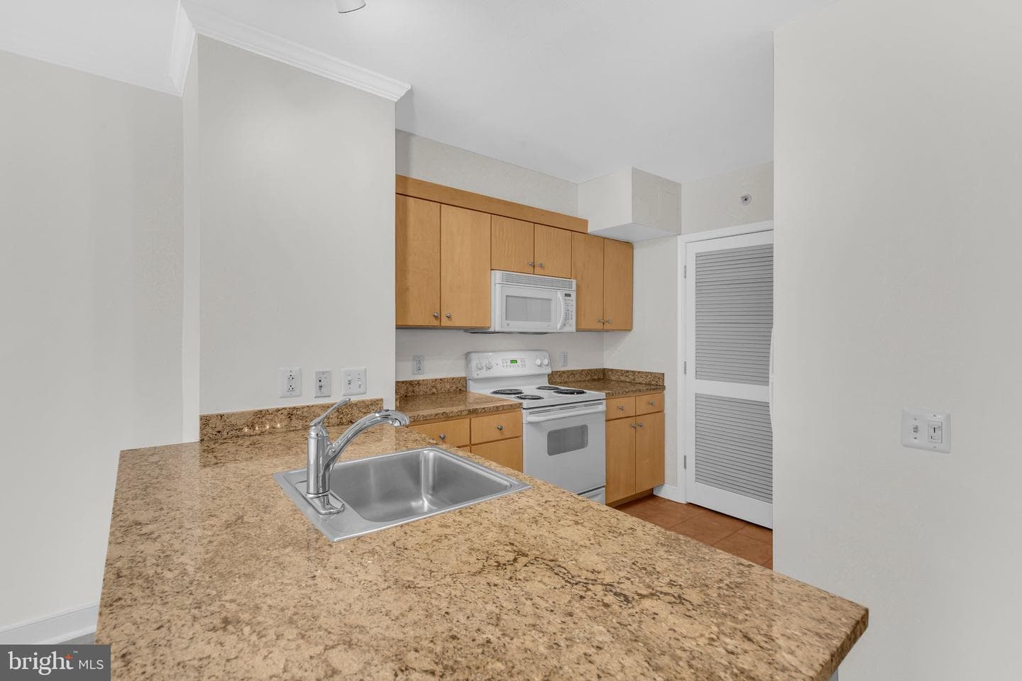 631 D Street NW #431 photo 7