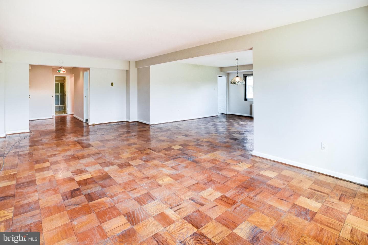 4201 Cathedral Avenue NW #1004e photo 11