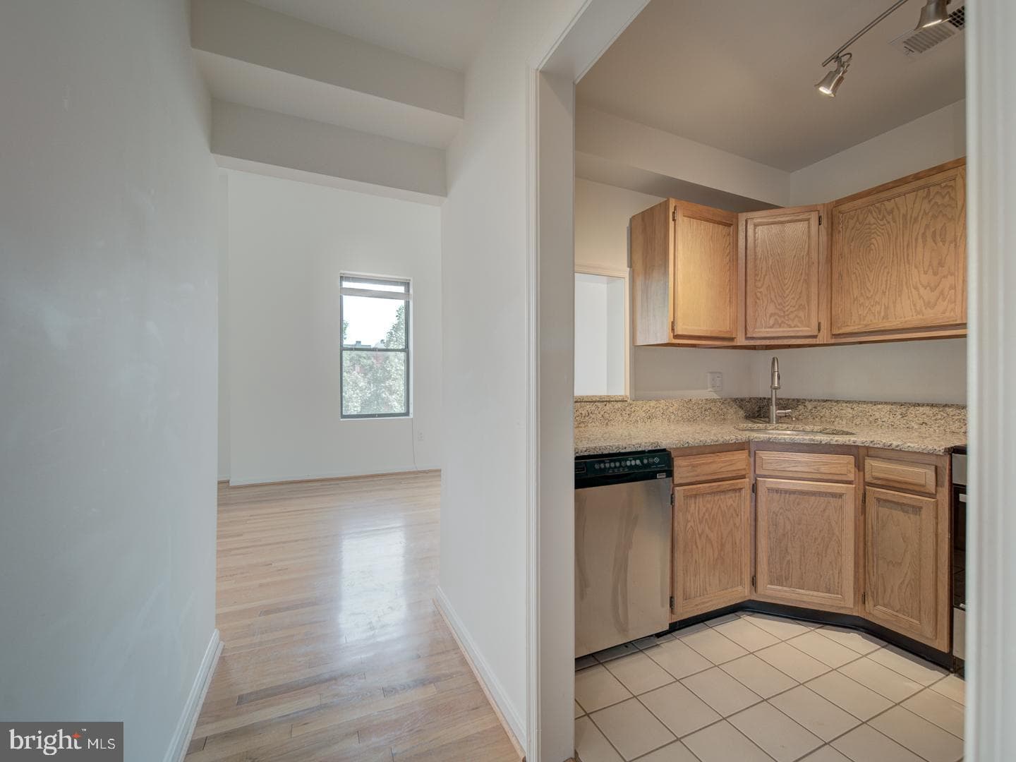 1812 Vernon Street NW #42 photo 19