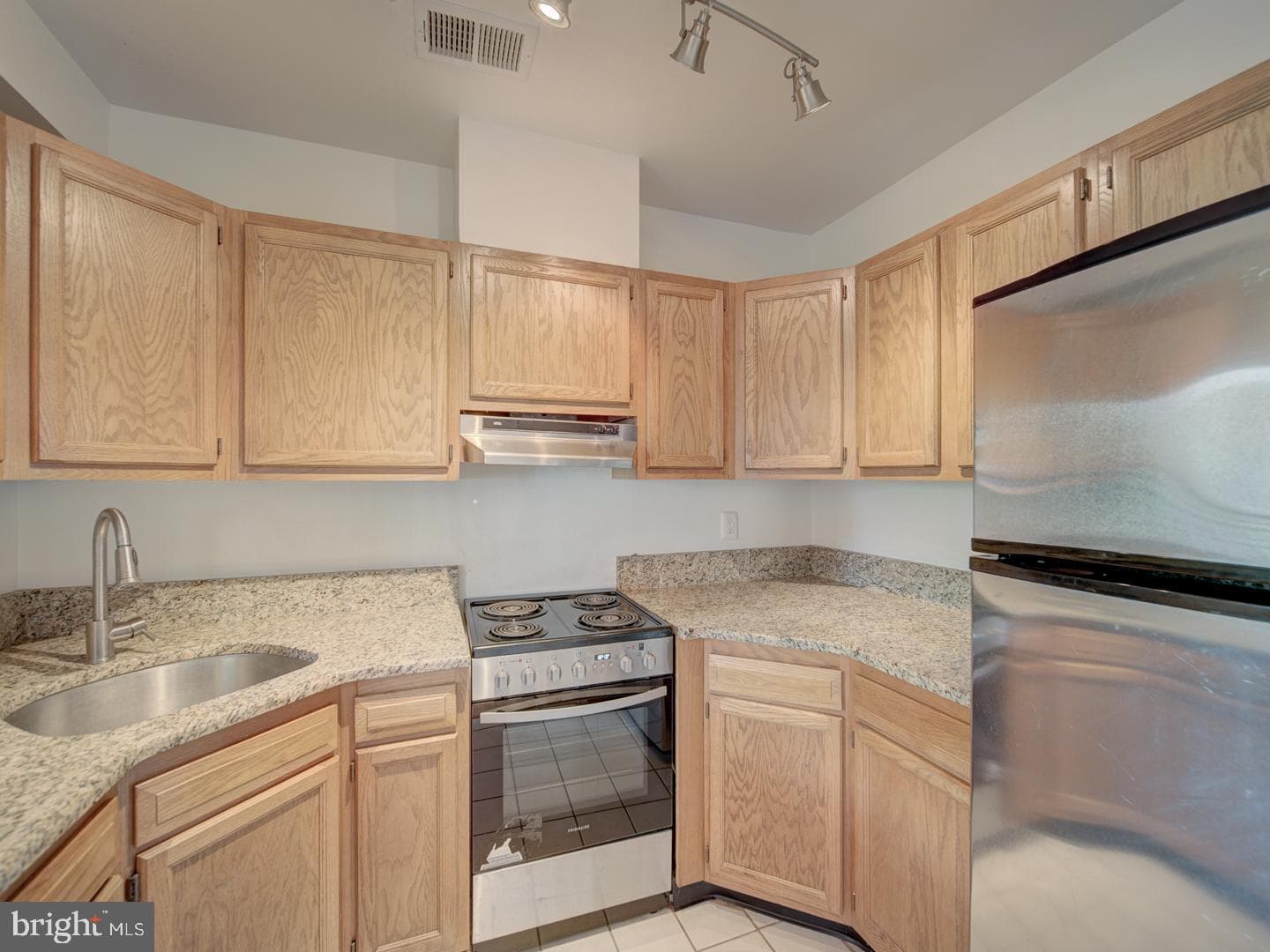 1812 Vernon Street NW #42 photo 23