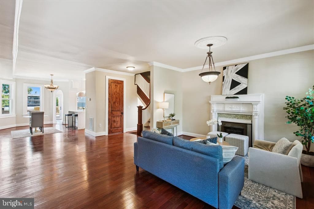 40 Bryant Street NW photo 3