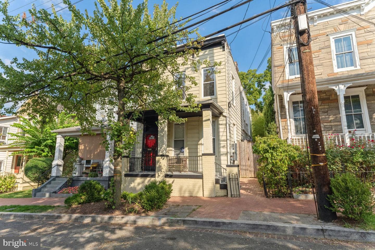 2016 14th Street SE photo 1