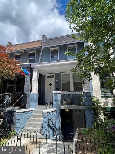 906 I Street SE #2