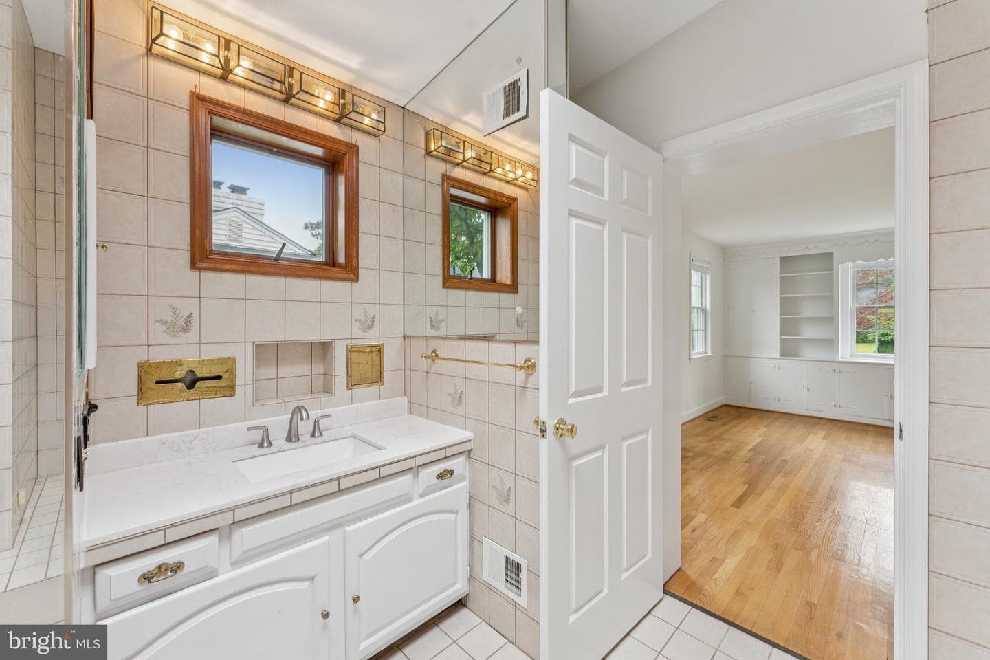 7052 31st Street NW photo 30