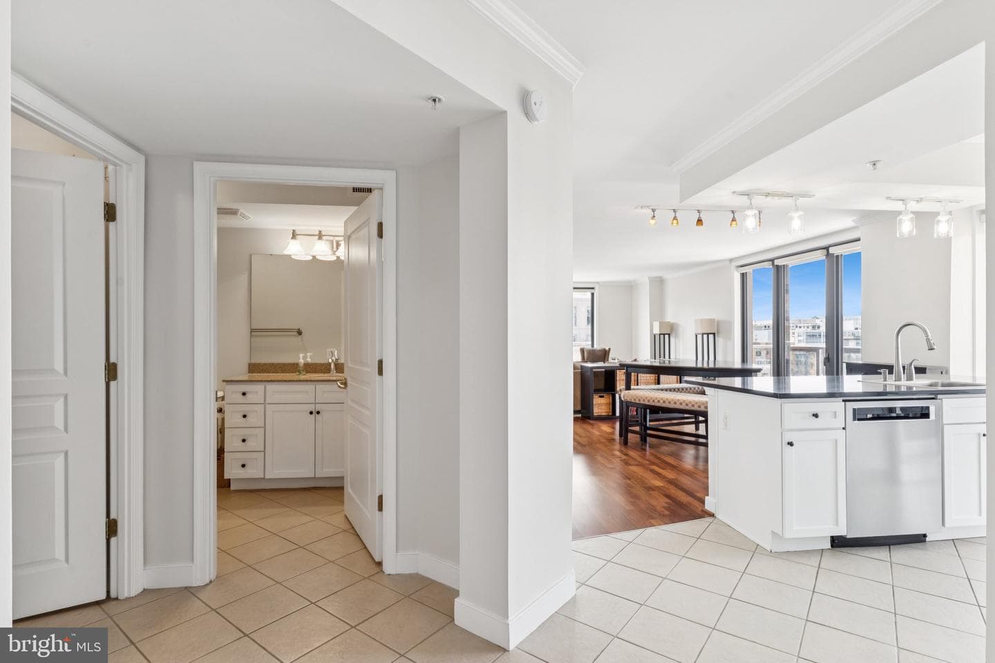 616 E Street NW #1114 photo 3