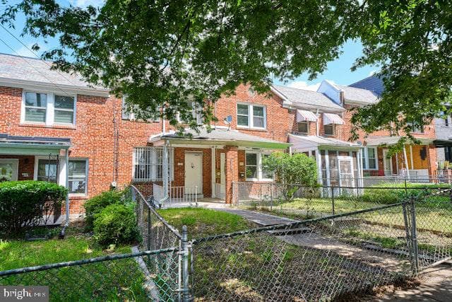66 Allison Street NE photo 3