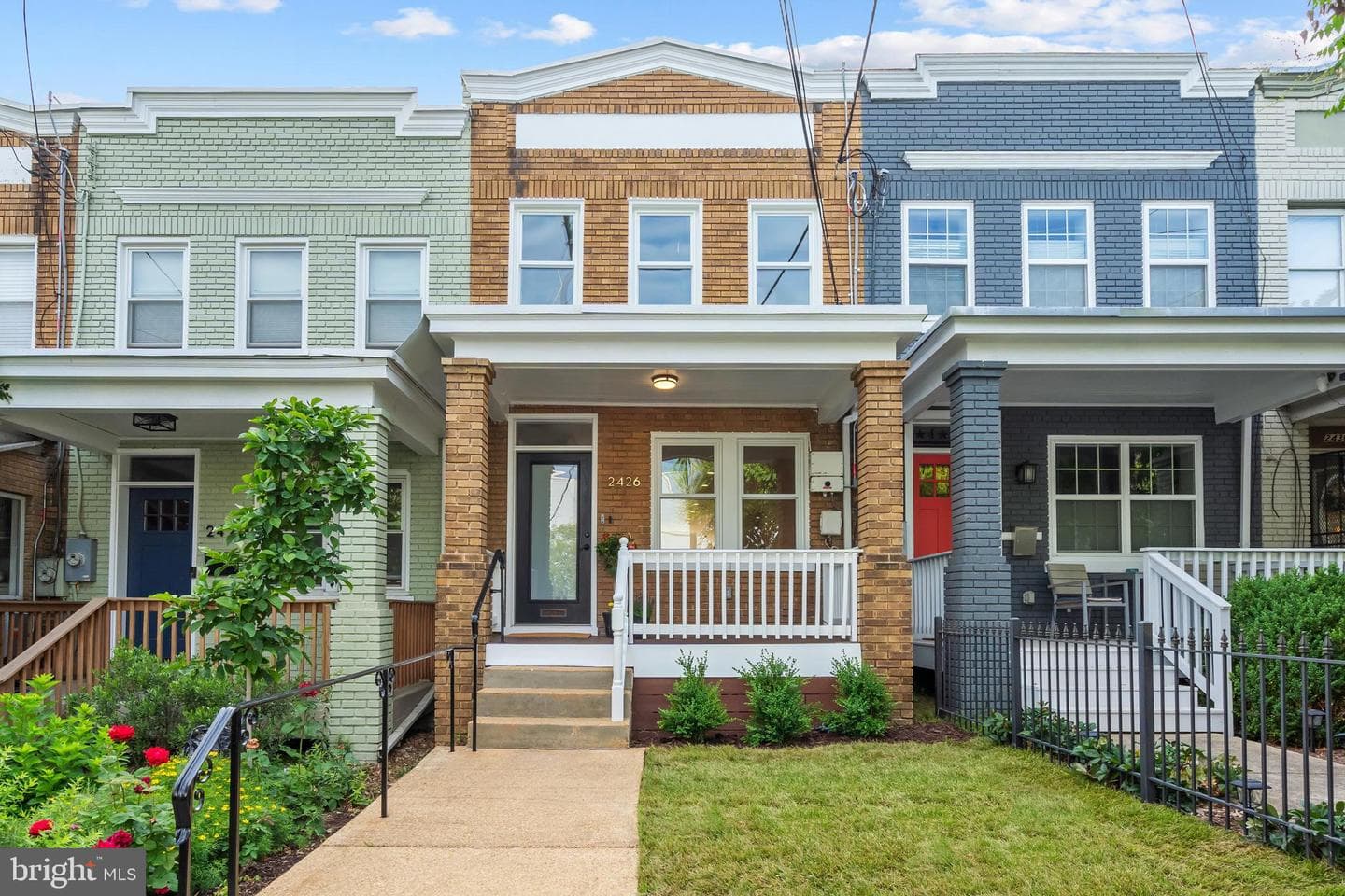2426 4th Street NE photo 2