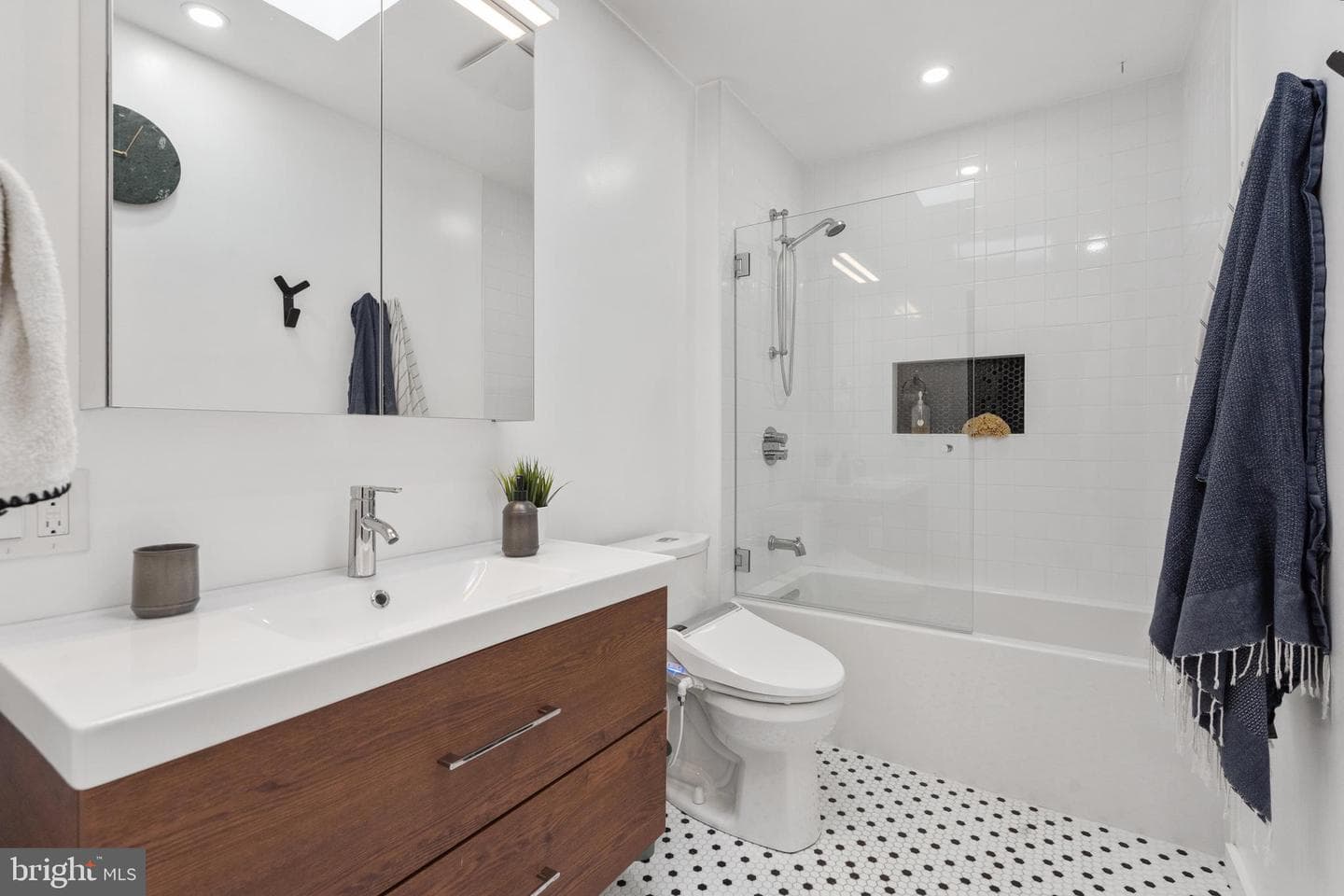 2426 4th Street NE photo 26