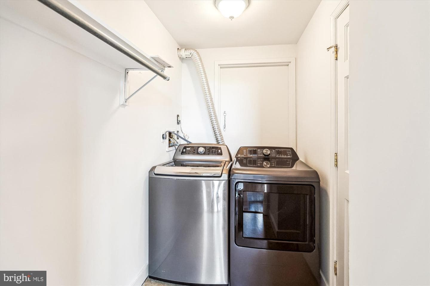 955 26th Street NW #512 photo 24