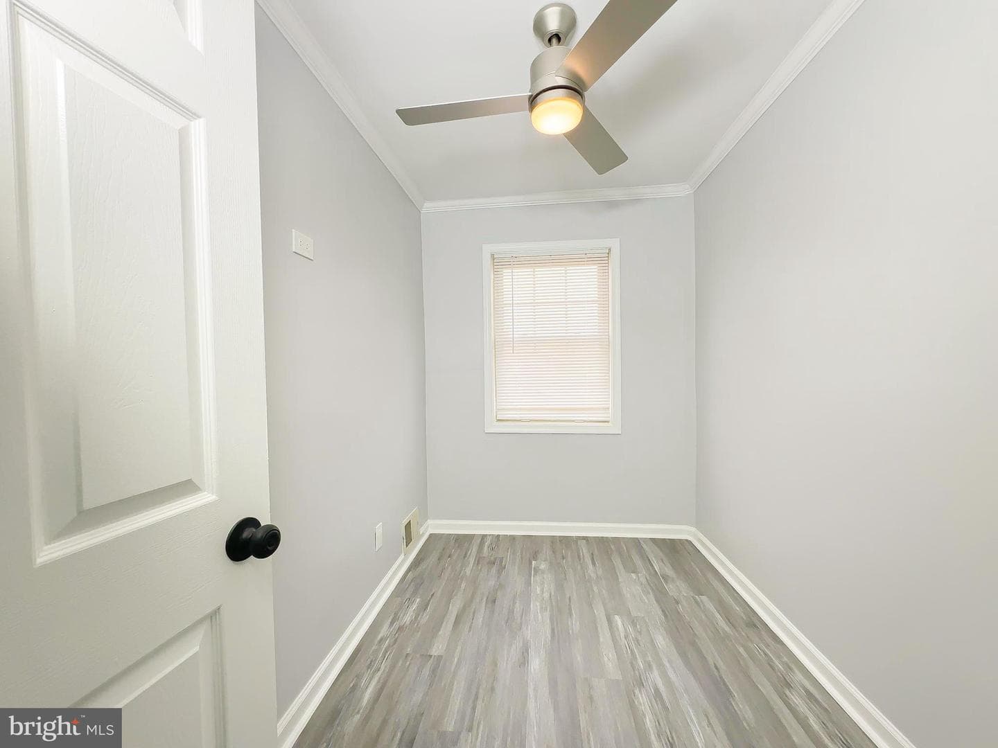 130 36th Street NE photo 18