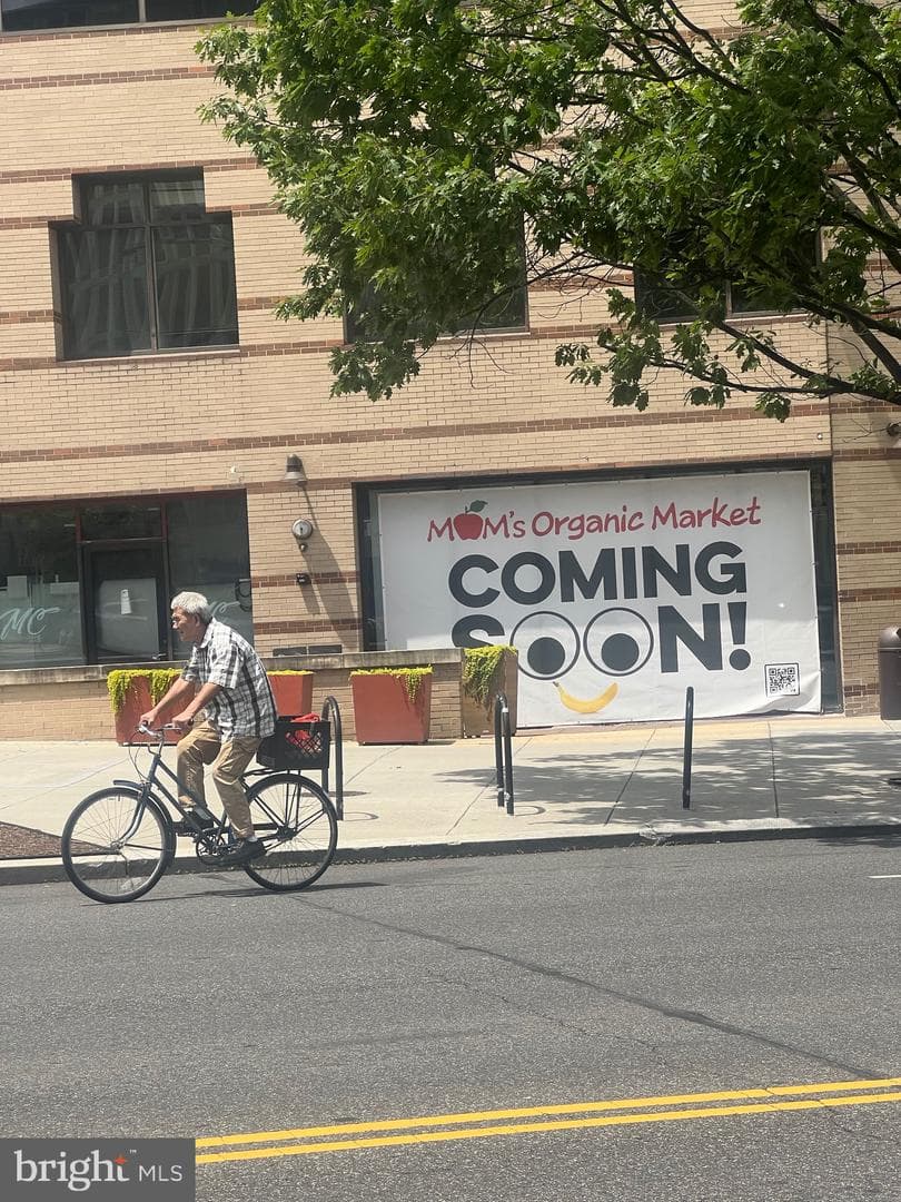 3001 Veazey Terrace NW #709 photo 14
