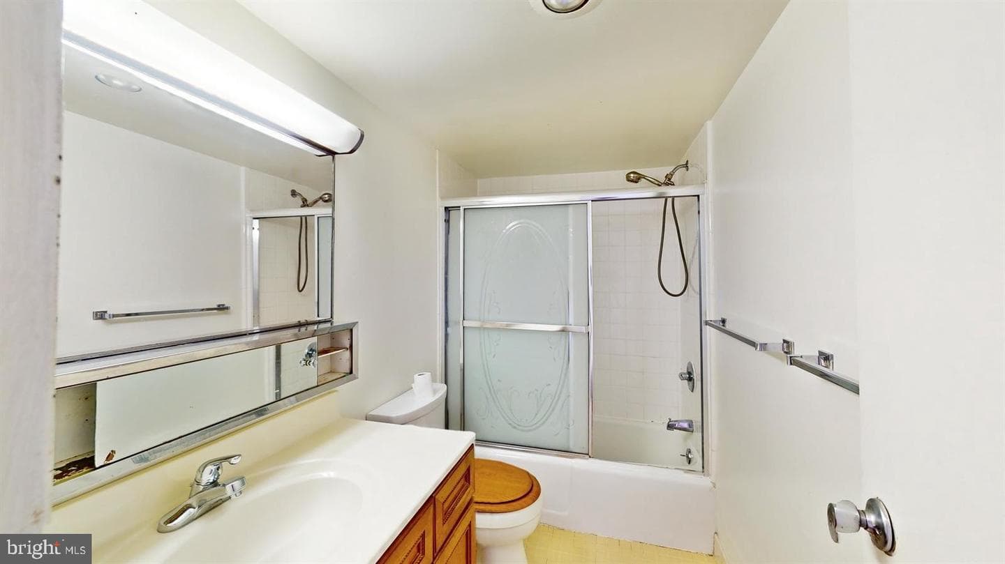 3001 Veazey Terrace NW #709 photo 6