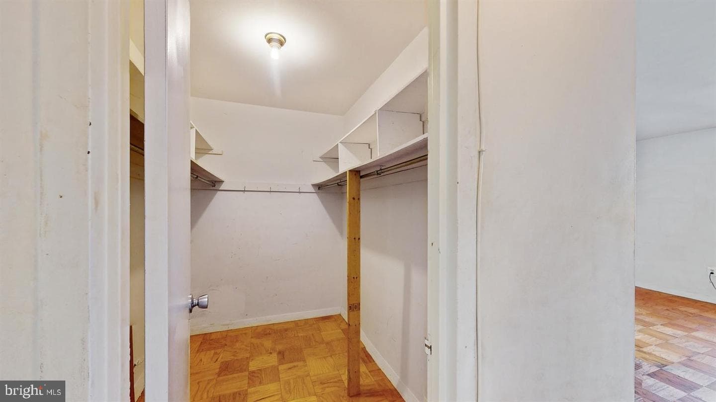 3001 Veazey Terrace NW #709 photo 8