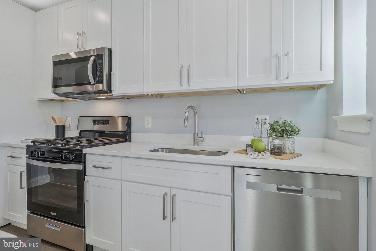 1515 Montana Avenue NE photo 15