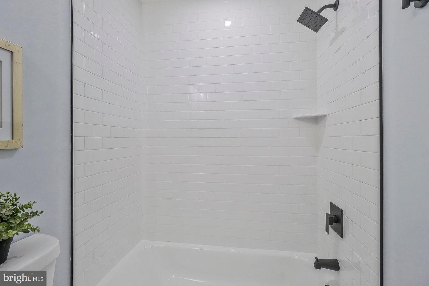 1515 Montana Avenue NE photo 28