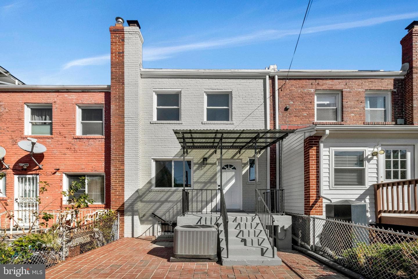 1515 Montana Avenue NE photo 43