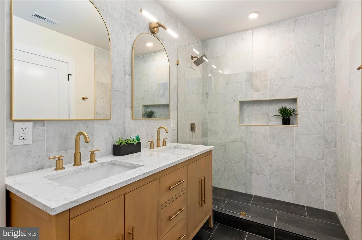 318 Webster Street NW #b photo 26