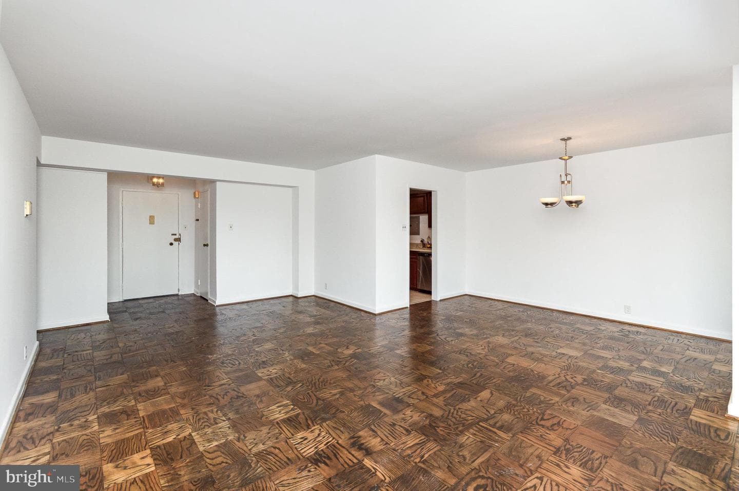 4201 Cathedral Avenue NW #910w photo 7