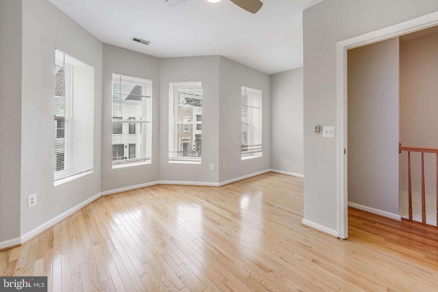 27 Todd Place NE photo 26