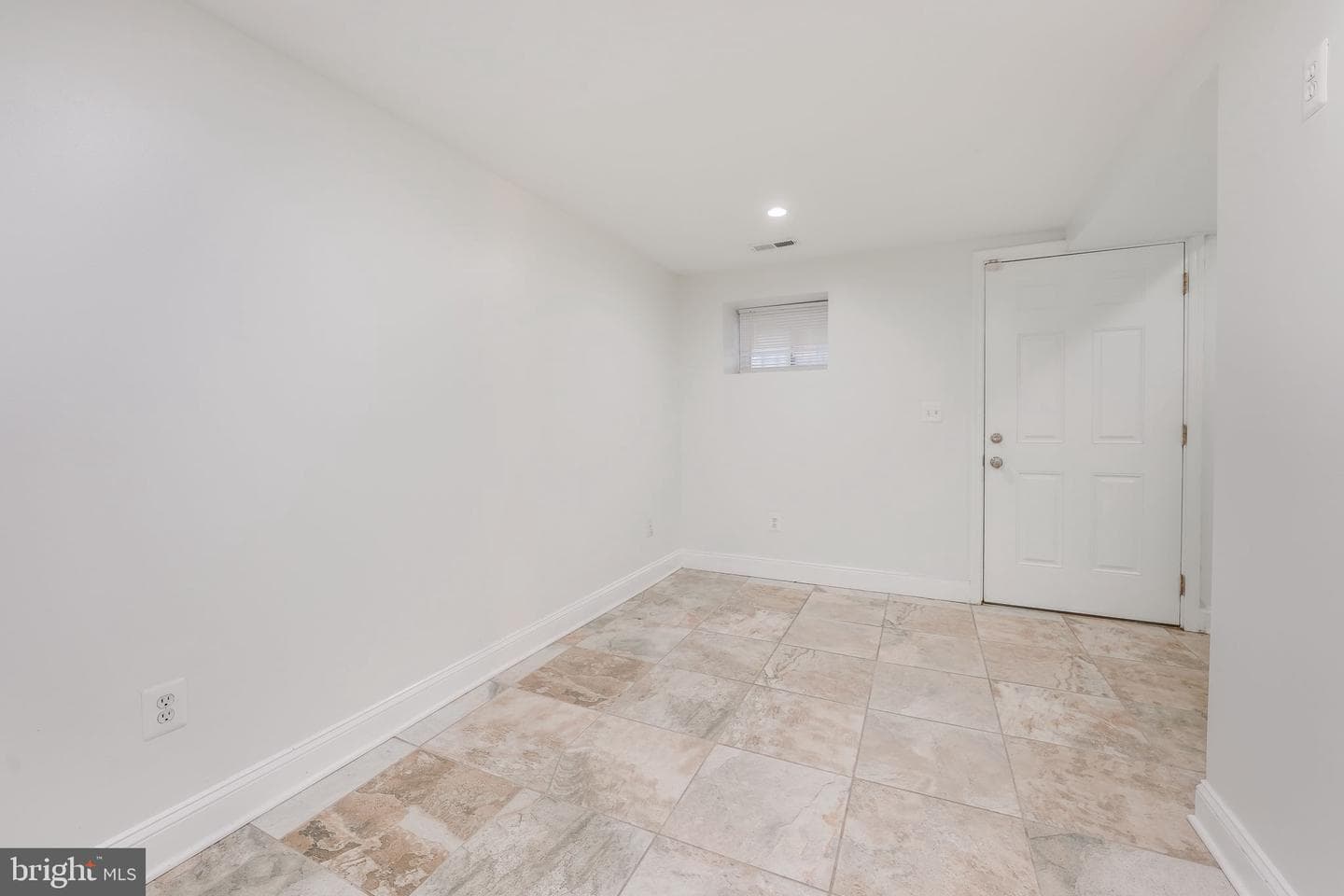27 Todd Place NE photo 37