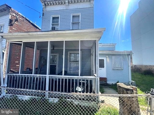 2003 Fairlawn Avenue SE photo 1