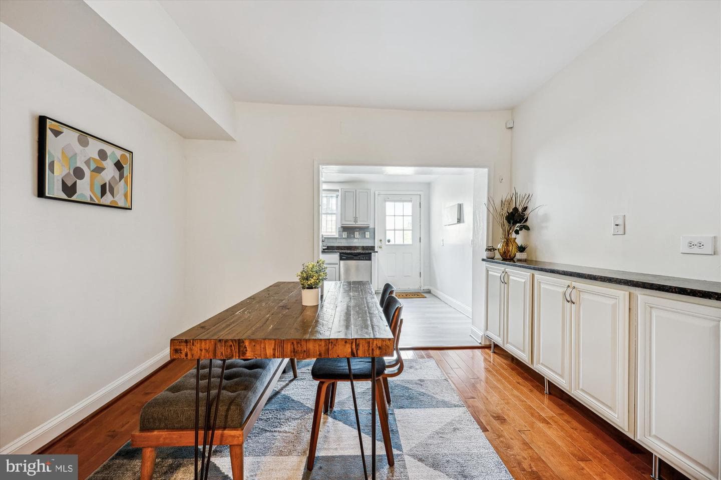 825 Euclid Street NW photo 10