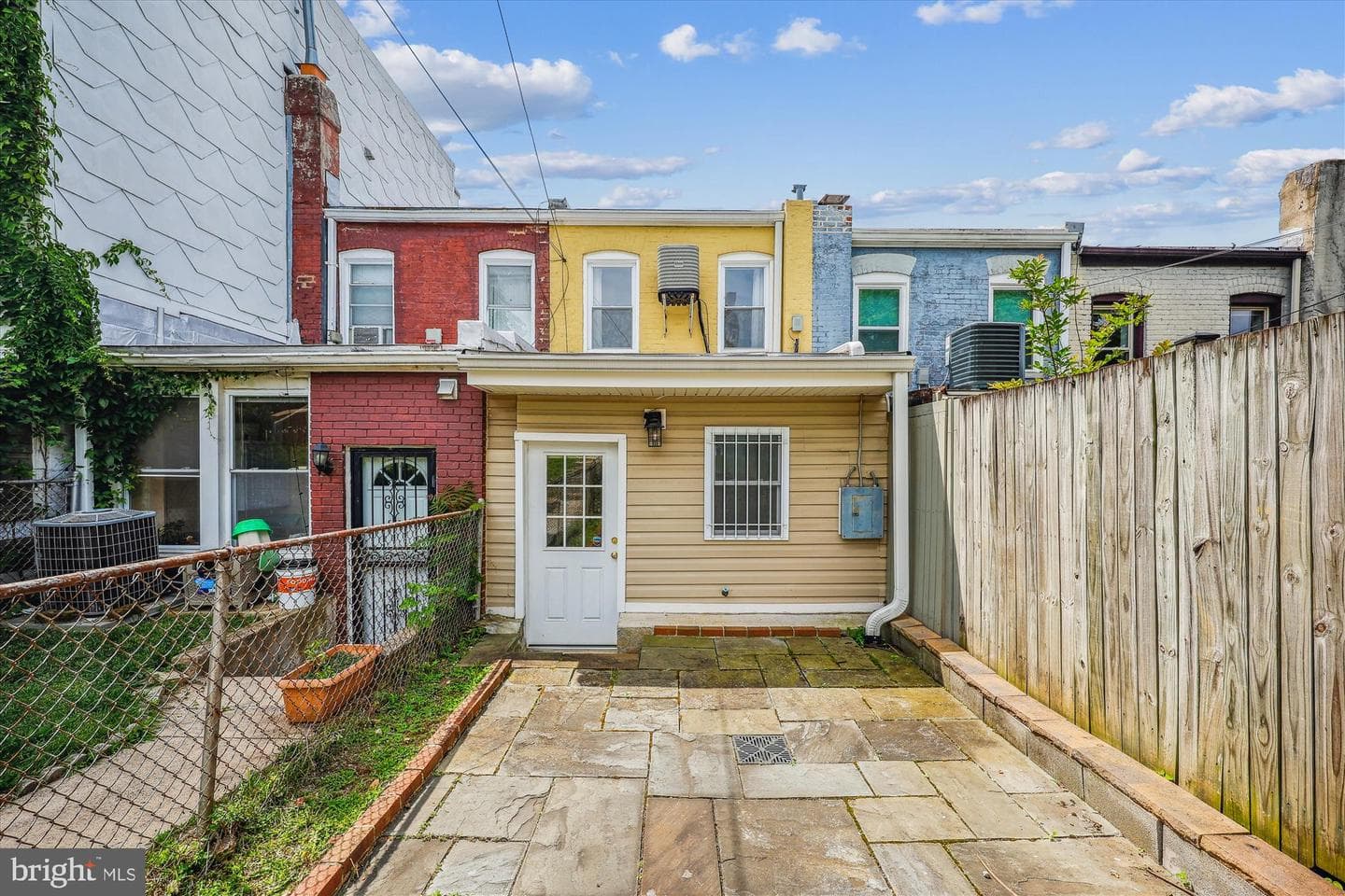 825 Euclid Street NW photo 29