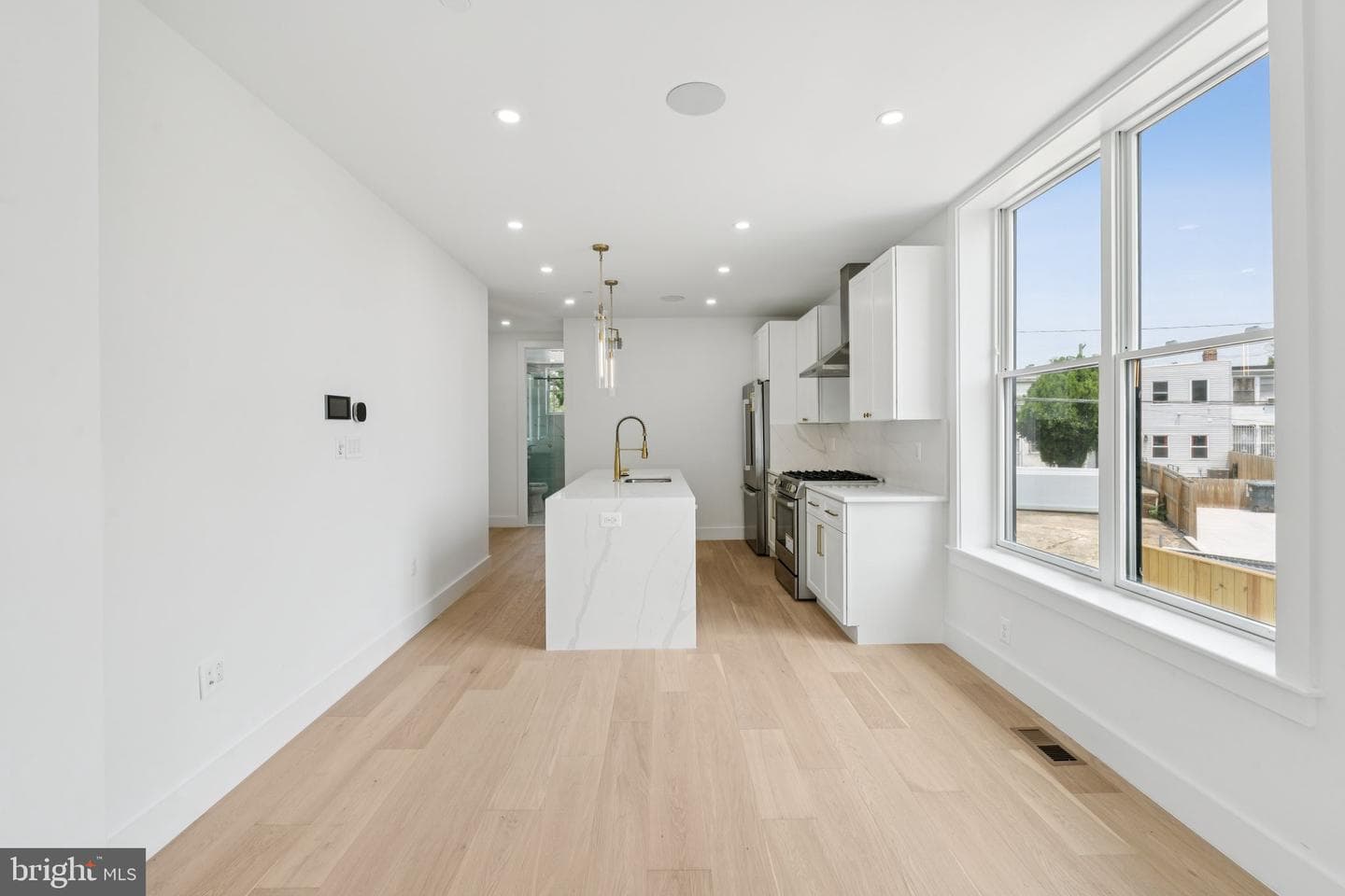 636 Edgewood Street NE #b photo 5