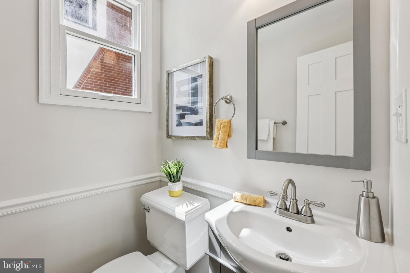 1357 Lawrence Street NE photo 17