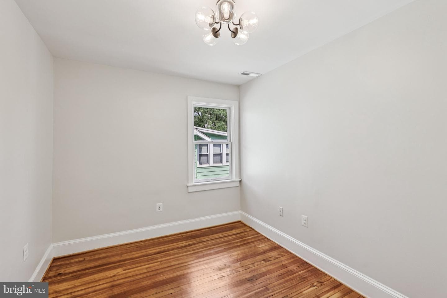 1357 Lawrence Street NE photo 22